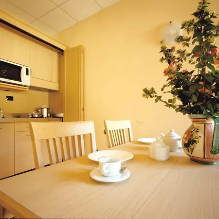 Dei Fiori באוונו