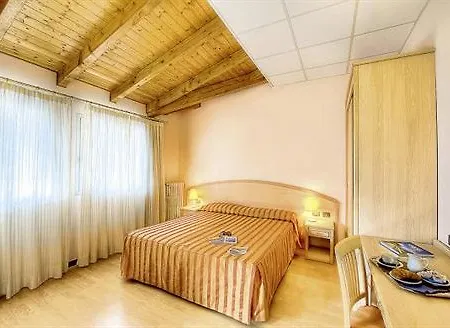 Otel Dei Fiori 3*